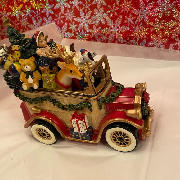 Fitz and Floyd Santa in Car Mobile Musical - Picture 5 of 14